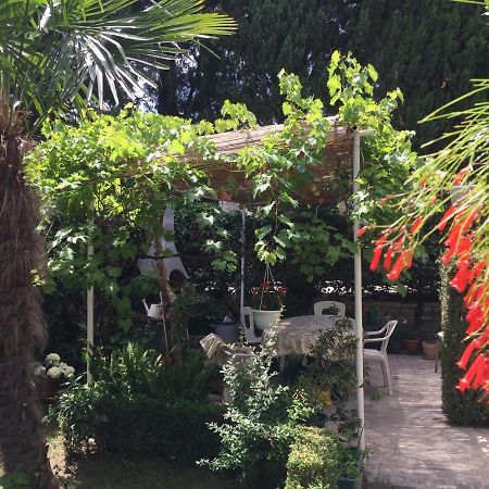 Garden Apartment Kaštela Εξωτερικό φωτογραφία