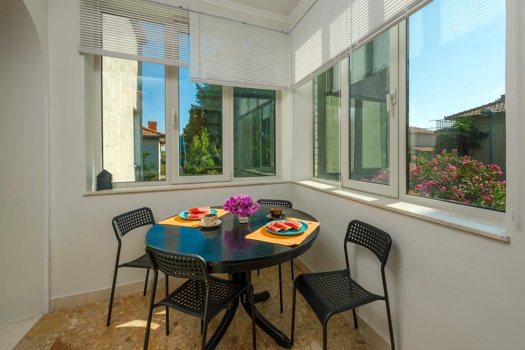 Garden Apartment Kaštela Δωμάτιο φωτογραφία