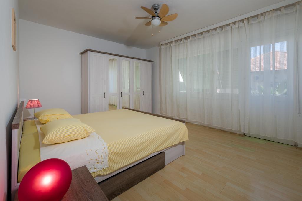 Garden Apartment Kaštela Δωμάτιο φωτογραφία